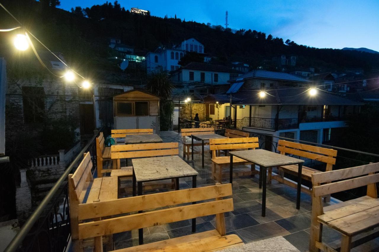 Guesthouse Mele Gjirokaster Ngoại thất bức ảnh