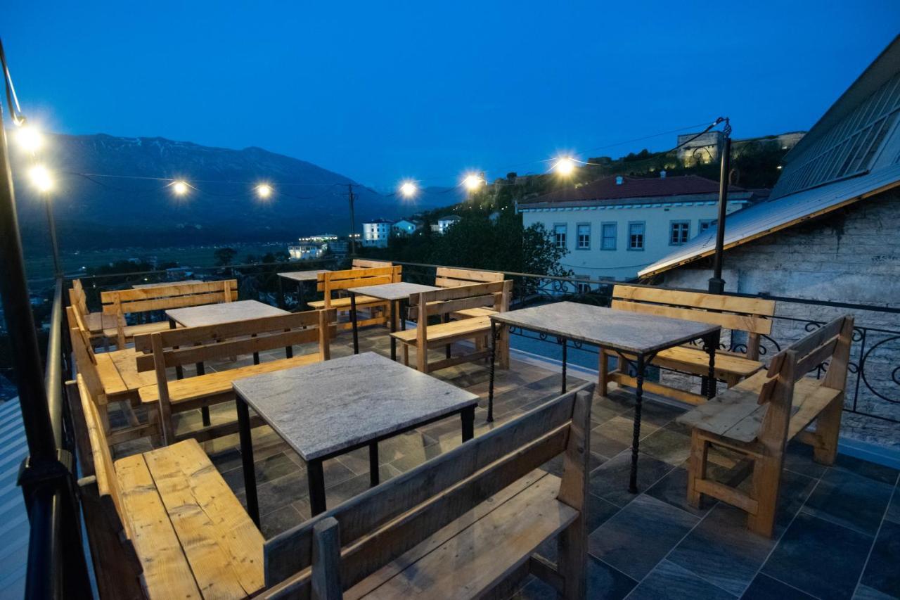 Guesthouse Mele Gjirokaster Ngoại thất bức ảnh